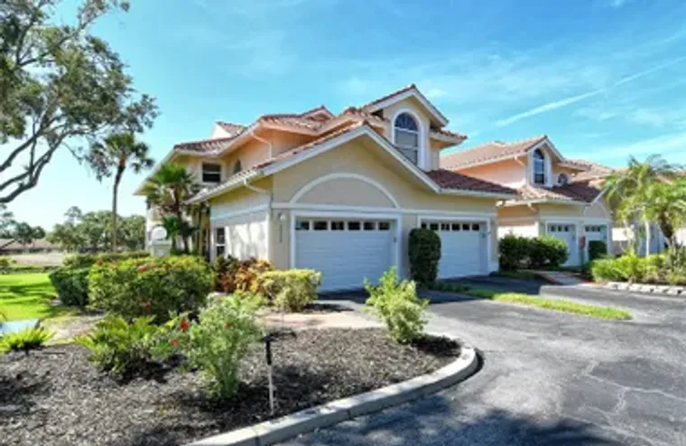 5598 GOLF POINTE DR UNIT A-1, SARASOTA, ..., Sarasota, FL 34243