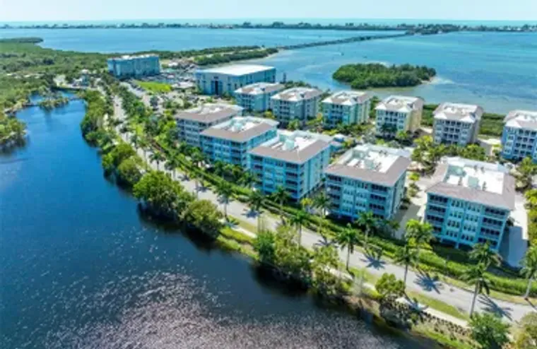 391 ARUBA CIR UNIT 302, BRADENTON, FL, 3..., Bradenton, FL 34209