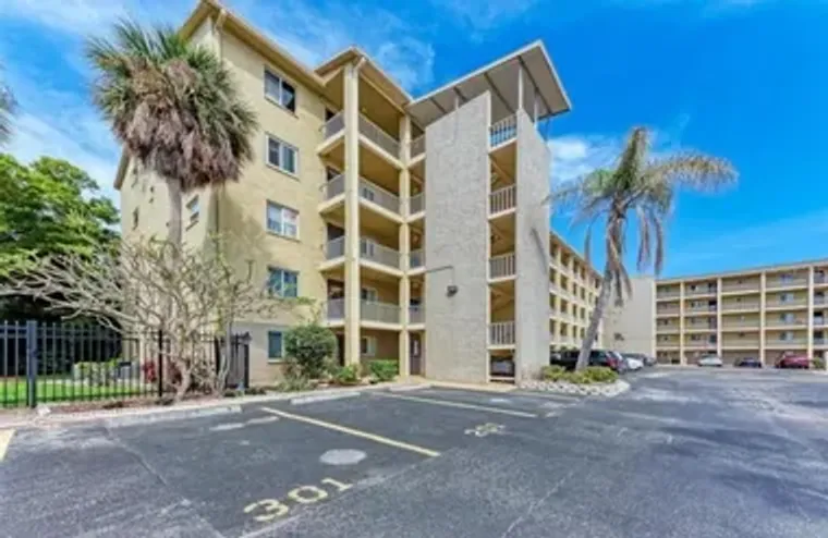 4085 LAKE BAYSHORE DR C311, BRADENTON, F..., Bradenton, FL 34205