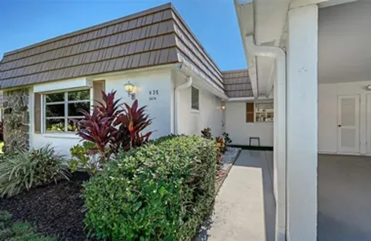 5474 RIVERBLUFF CIR V35, SARASOTA, FL, 3..., Sarasota, FL 34231