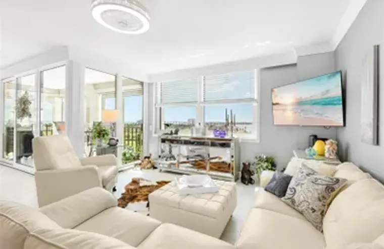 6265 SUN BLVD APT 1004, SAINT PETERSBURG..., Saint Petersburg, FL 33715