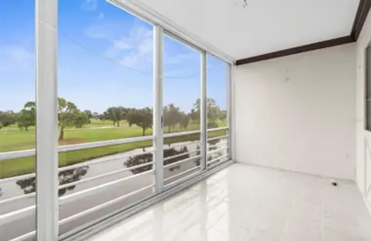 7461 W COUNTRY CLUB DR 310, SARASOTA, FL..., Sarasota, FL 34243