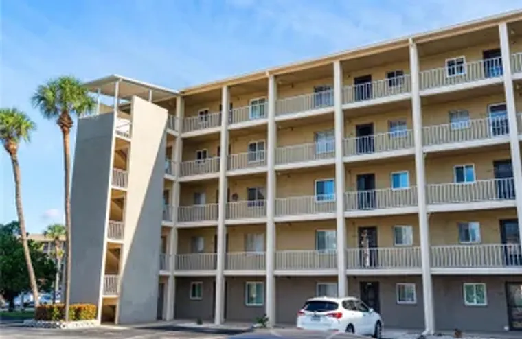 3653 LAKE BAYSHORE DR # J503, BRADENTON,..., Bradenton, FL 34205