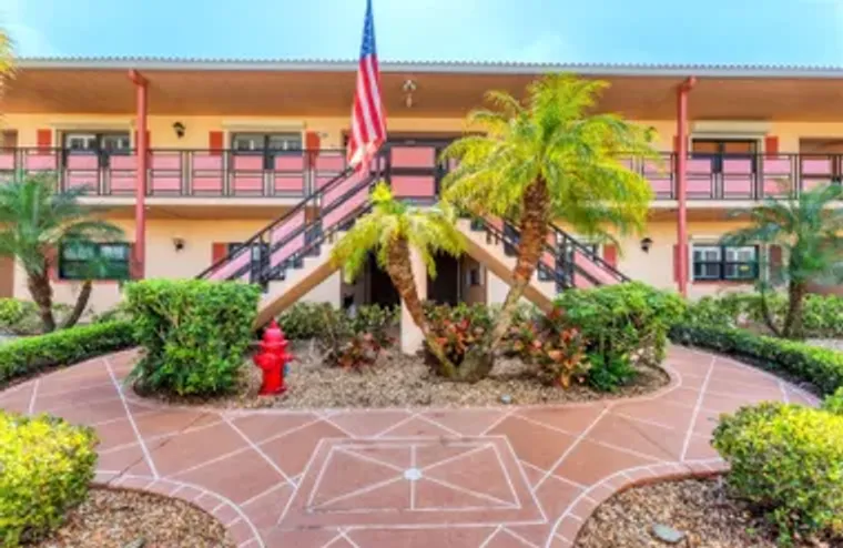 8140 TERRACE GARDEN DR N UNIT 103, SAINT..., Saint Petersburg, FL 33709