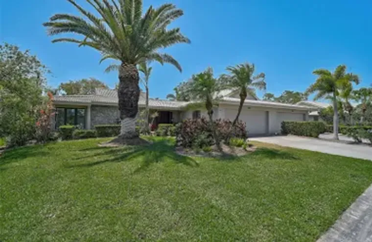 3890 WILSHIRE CIR 27, SARASOTA, FL, 3423..., Sarasota, FL 34238