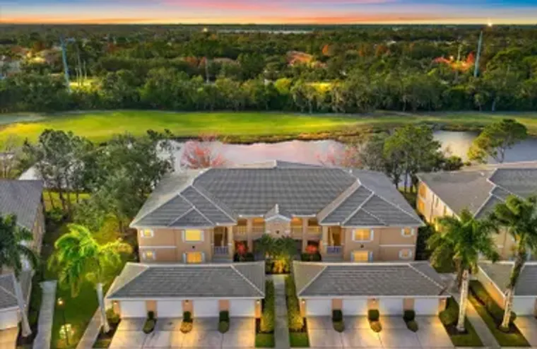 6318 GRAND OAK CIR 204, BRADENTON, FL, 3..., Bradenton, FL 34203