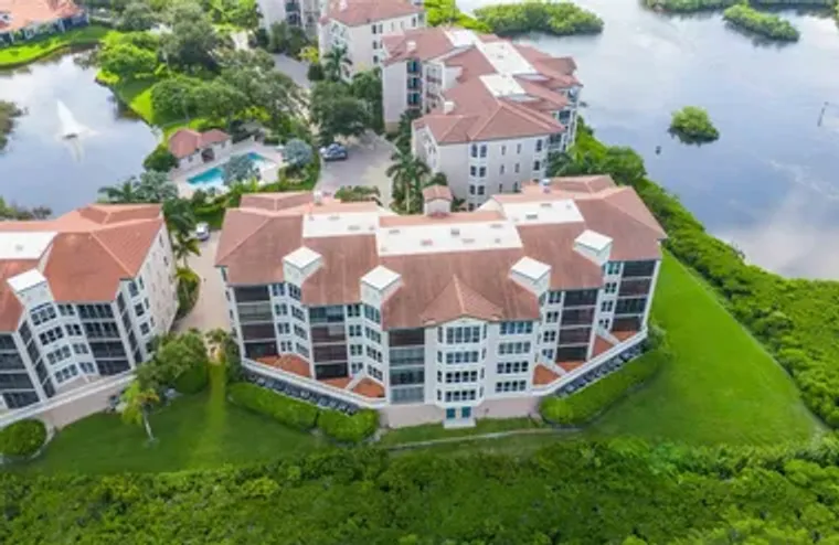 5430 EAGLES POINT CIR 104, SARASOTA, FL,..., Sarasota, FL 34231