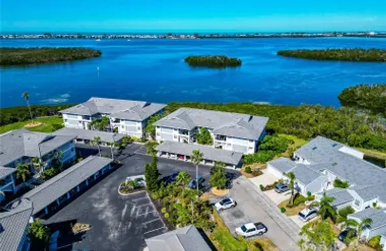 1389 PERICO POINTE CIR CIR 140, BRADENTO..., Bradenton, FL 34209