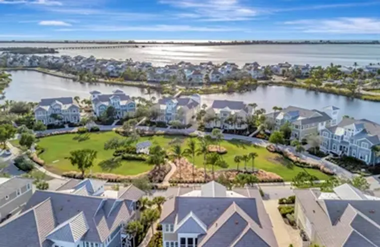 246 SAPPHIRE LAKE DR 201, BRADENTON, FL,..., Bradenton, FL 34209