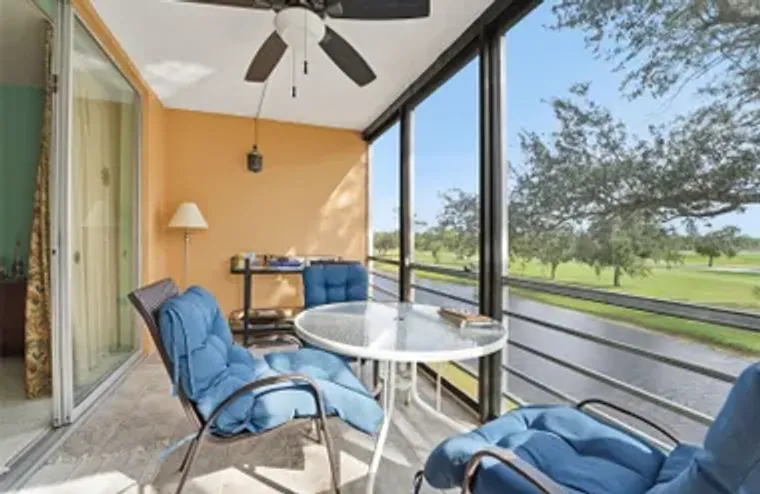 7461 W COUNTRY CLUB DR 301, SARASOTA, FL..., Sarasota, FL 34243