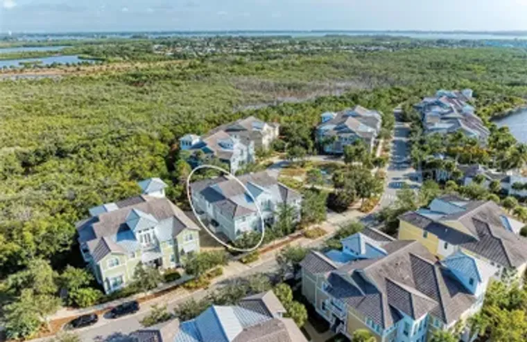 315 SAPPHIRE LAKE DR 201, BRADENTON, FL,..., Bradenton, FL 34209