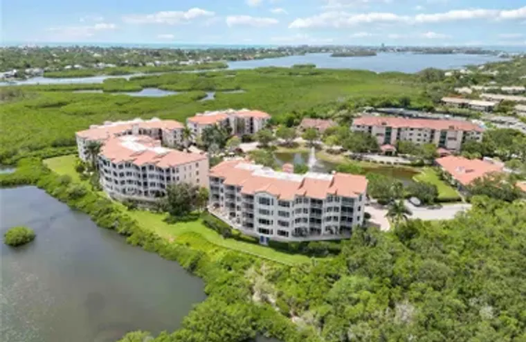 5450 EAGLES POINT CIR 405, SARASOTA, FL,..., Sarasota, FL 34231