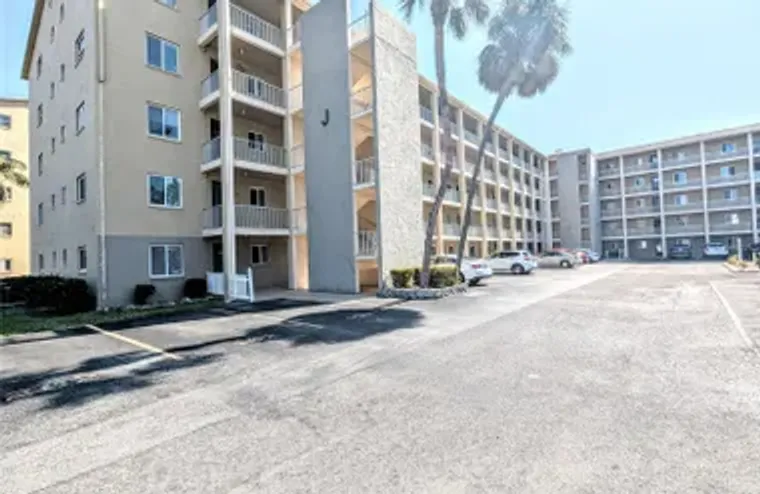 3559 LAKE BAYSHORE DR J-204, BRADENTON, ..., Bradenton, FL 34205