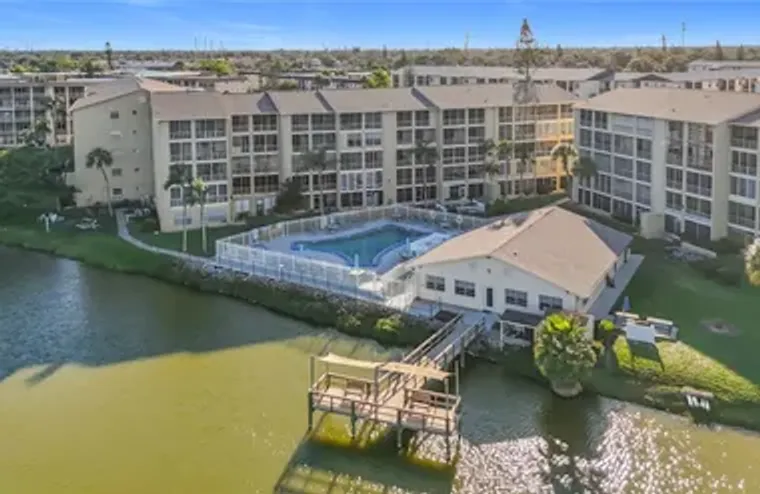 3785 LAKE BAYSHORE DR H-405, BRADENTON, ..., Bradenton, FL 34205