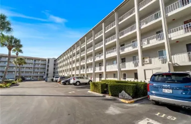 3404 LAKE BAYSHORE DR # 315, BRADENTON, ..., Bradenton, FL 34205