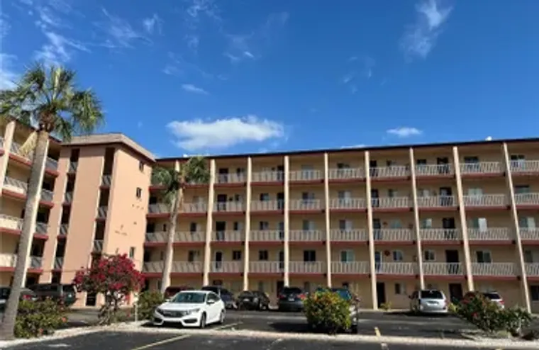 3993 LAKE BAYSHORE DR # F513, BRADENTON,..., Bradenton, FL 34205