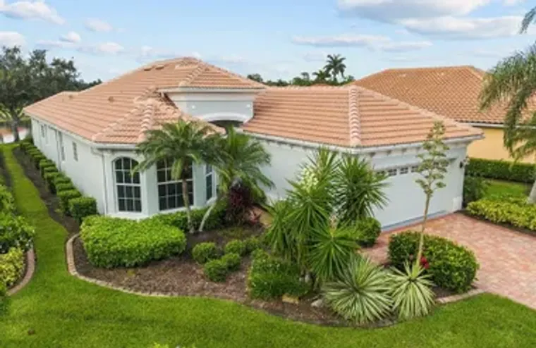 3927 WHISPERING OAKS DR, NORTH PORT, FL,..., North Port, FL 34287