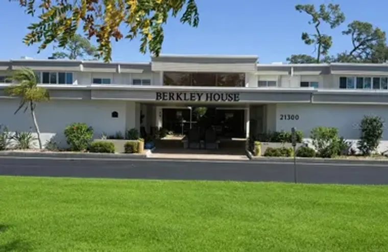 21300 BRINSON AVE 111, PORT CHARLOTTE, F..., Port Charlotte, FL 33952