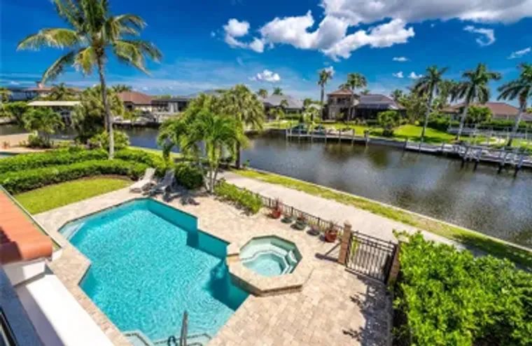 3341 SUNSET KEY CIR CIRCLE, PUNTA GORDA,..., Punta Gorda, FL 33955