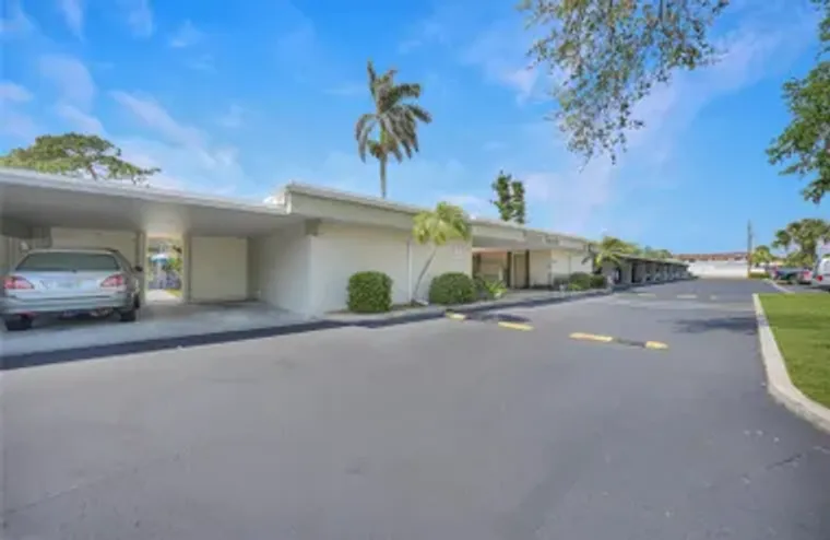 2437 HARBOR BLVD APT 204, PORT CHARLOTTE..., Port Charlotte, FL 33952