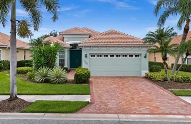 3927 WHISPERING OAKS DR, NORTH PORT, FL,..., North Port, FL 34287
