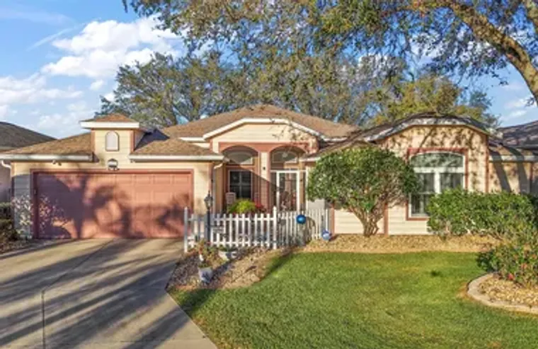 4822 SAWGRASS LAKE CIR, LEESBURG, FL, 34..., Leesburg, FL 34748