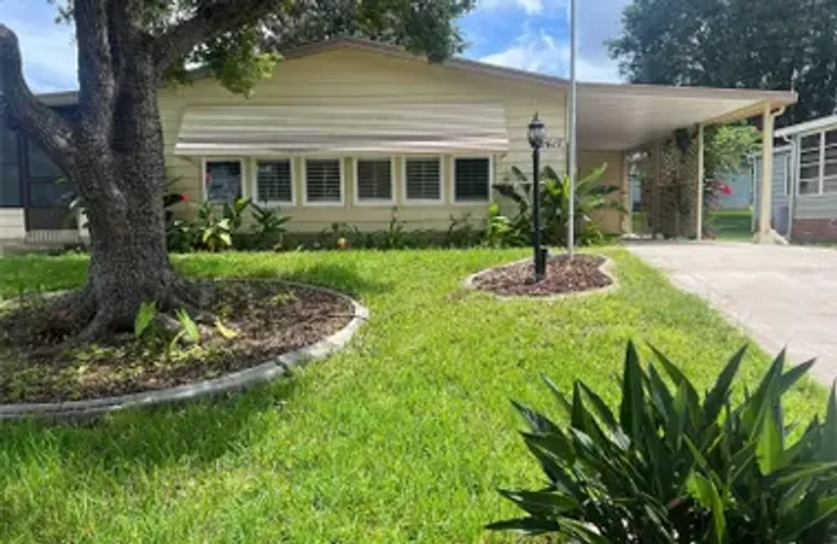 1617 HILTON HEAD BLVD, LADY LAKE, FL, 32..., Lady Lake, FL 32159