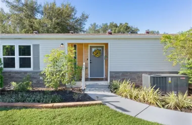 8333 COUNTY ROAD 109A-1, LADY LAKE, FL, ..., Lady Lake, FL 32159