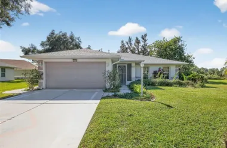 21902 KING HENRY AVE, LEESBURG, FL, 3474..., Leesburg, FL 34748