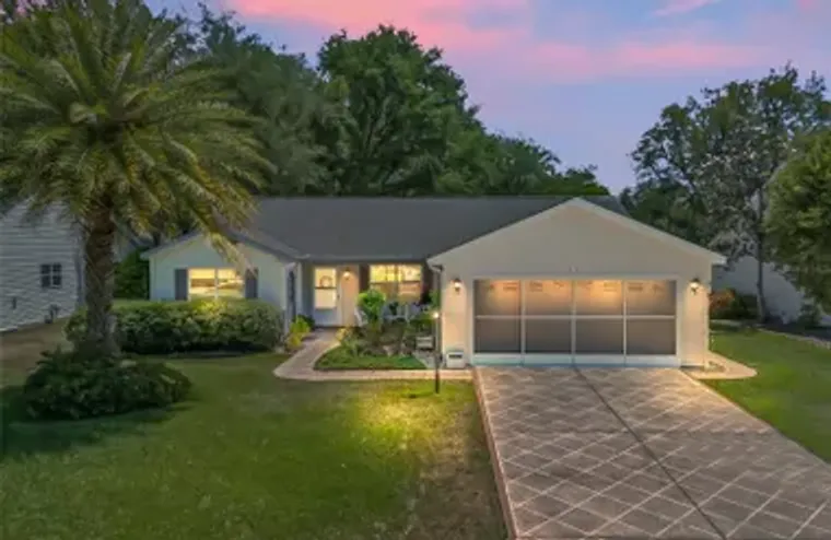 511 CHULA VISTA AVE, LADY LAKE, FL, 3215..., Lady Lake, FL 32159