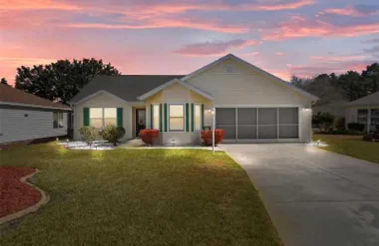 1305 LA ESTRELLITA WAY, THE VILLAGES, FL..., The Villages, FL 32162