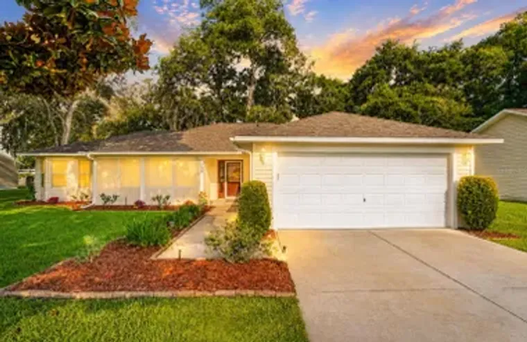 108 CHERRY BLOSSOM LN, LADY LAKE, FL, 32..., Lady Lake, FL 32159