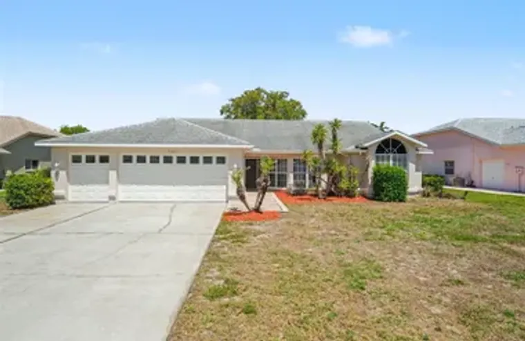 9389 FOX HOLLOW LN, WEEKI WACHEE, FL, 34..., Weeki Wachee, FL 34613