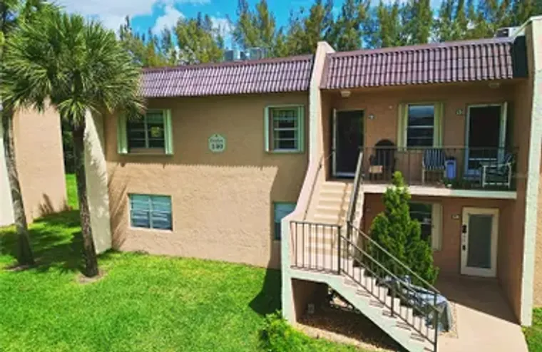 140 LAKE MERYL DR 233, WEST PALM BEACH, ..., West Palm Beach, FL 33411