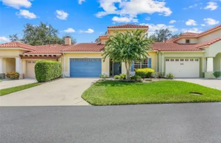 1042 AVENIDA SONOMA, LADY LAKE, FL, 3215..., Lady Lake, FL 32159