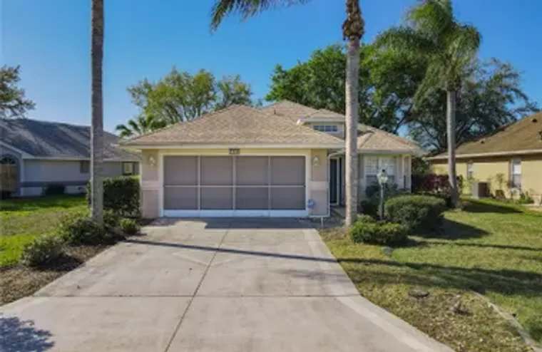 21636 KING HENRY AVE, LEESBURG, FL, 3474..., Leesburg, FL 34748