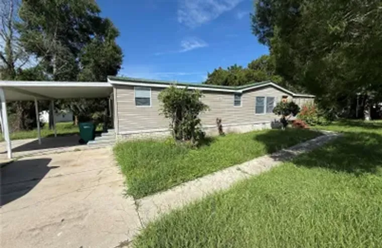 13530 COUNTY ROAD 109E-1, LADY LAKE, FL,..., Lady Lake, FL 32159