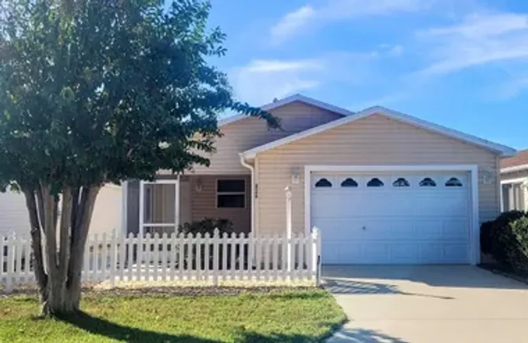 2598 HIALEAH AVE, THE VILLAGES, FL, 3216..., The Villages, FL 32162