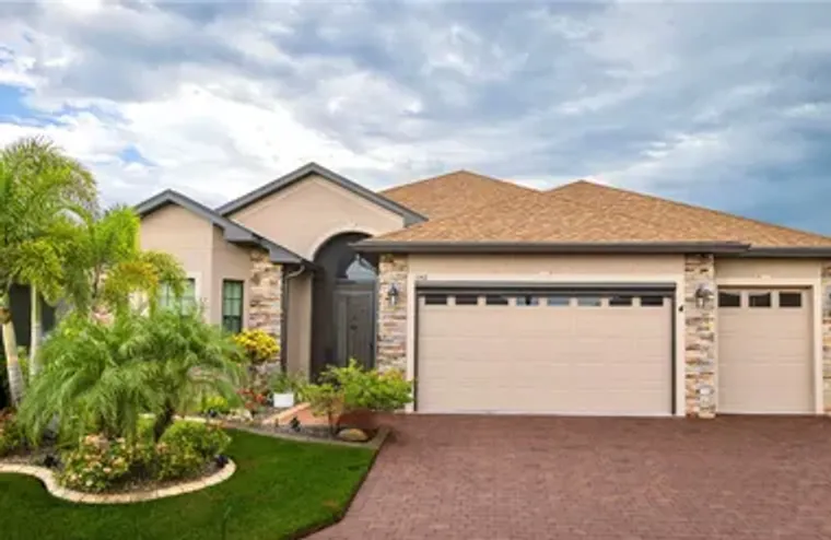 1142 SAWGRASS DR, WINTER HAVEN, FL, 3388..., Winter Haven, FL 33884