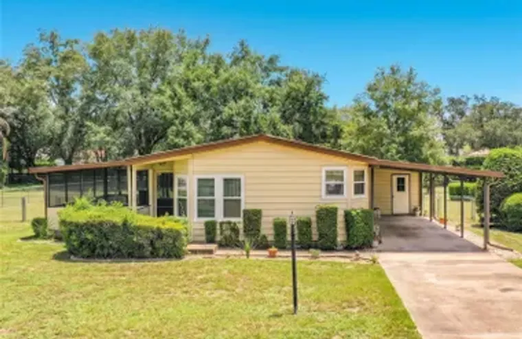 8233 COUNTY RD, LADY LAKE, FL, 32159, Lady Lake, FL 32159