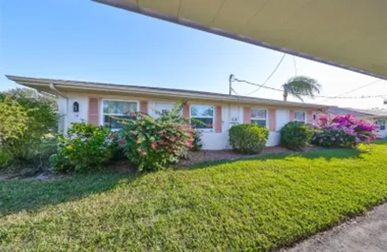 1901 CANTERBURY LN 19, SUN CITY CENTER, ..., Sun City Center, FL 33573