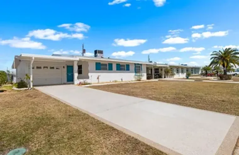 1517 CHEVY CHASE DR, SUN CITY CENTER, FL..., Sun City Center, FL 33573