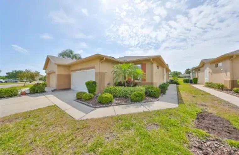 2112 ACADIA GREENS DR 62, SUN CITY CENTE..., Sun City Center, FL 33573