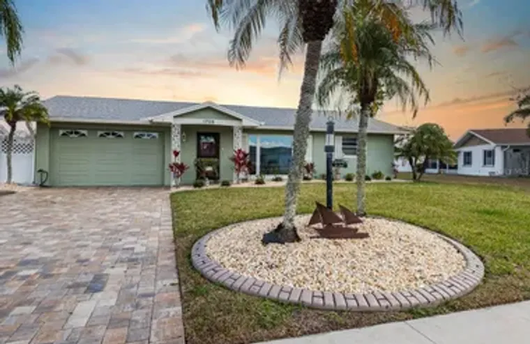 1728 COCO PALM CIR, SUN CITY CENTER, FL,..., Sun City Center, FL 33573