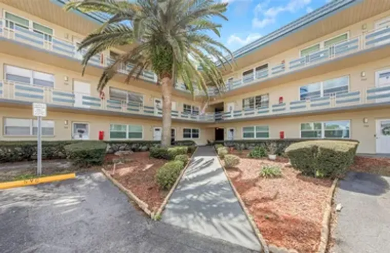 5750 80TH ST B-206, ST PETERSBURG, FL, 3..., St Petersburg, FL 33709