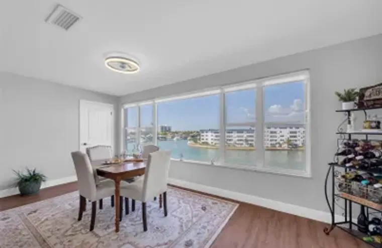 6025 SHORE BLVD 405, GULFPORT, FL, 33707, Gulfport, FL 33707