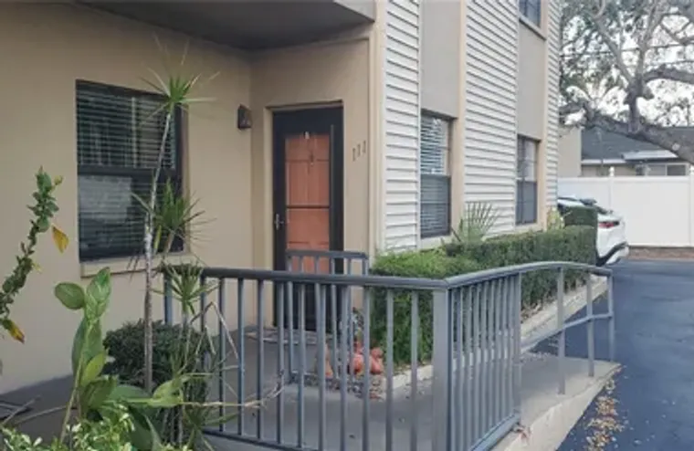 5925 TERRACE PARK DR 111, ST PETERSBURG,..., St Petersburg, FL 33709