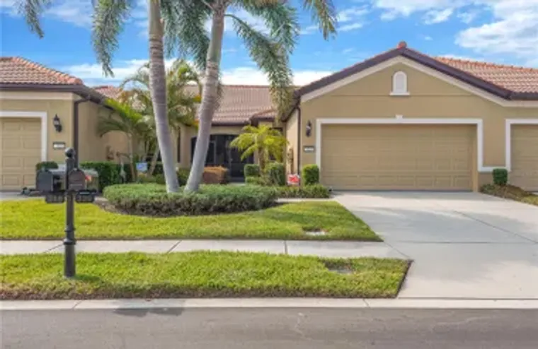 320 BLUEWATER FALLS CT, APOLLO BEACH, FL..., Apollo Beach, FL 33572