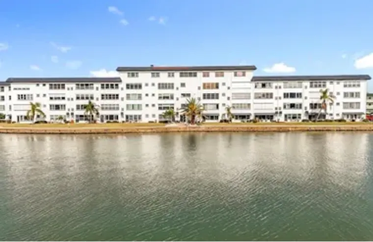 5935 30TH AVE 304, GULFPORT, FL, 33707, Gulfport, FL 33707