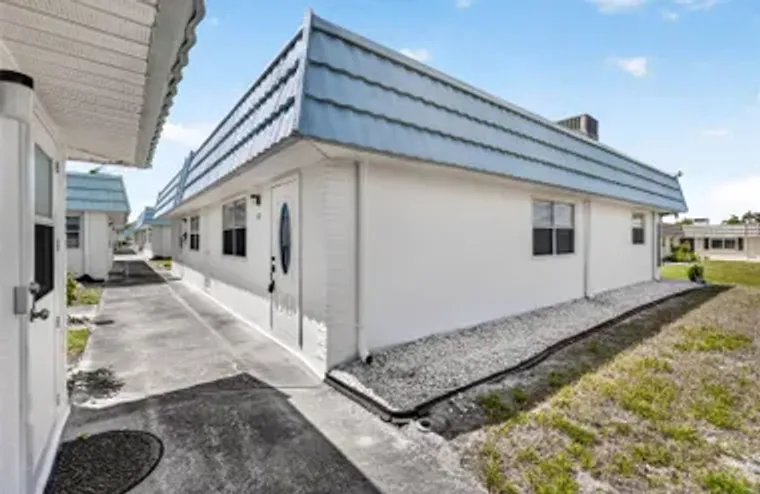 1801 BEDFORD LN 27, SUN CITY CENTER, FL,..., Sun City Center, FL 33573